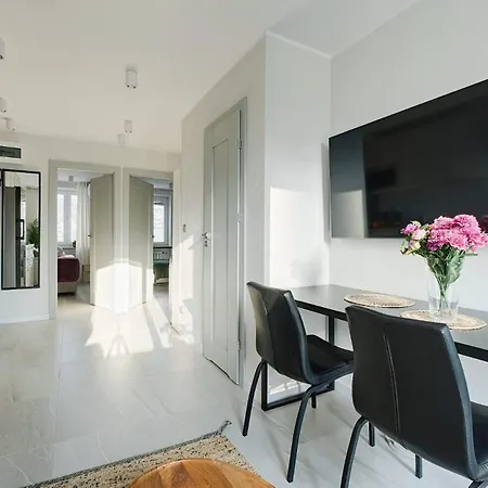 Emilii Plater 55 Center 3 Bedrooms Living Balcony