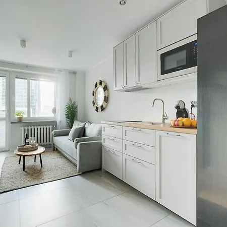 Emilii Plater 55 Center 3 Bedrooms Living Balcony Warschau