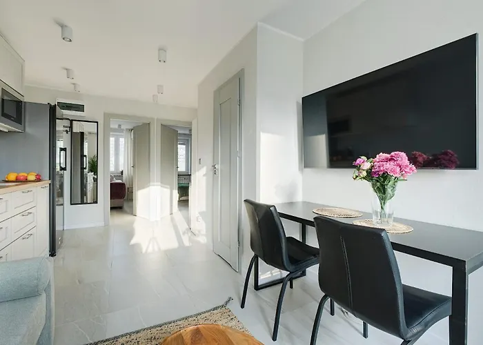 Emilii Plater 55 Center 3 Bedrooms Living Balcony