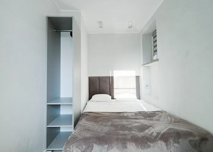 Apartment Emilii Plater 55 Center 3 Bedrooms Living Balcony