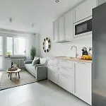 Emilii Plater 55 Center 3 Bedrooms Living Balcony Warszawa